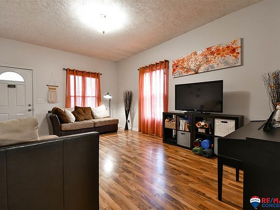 3rd image of 1621 N 21st St