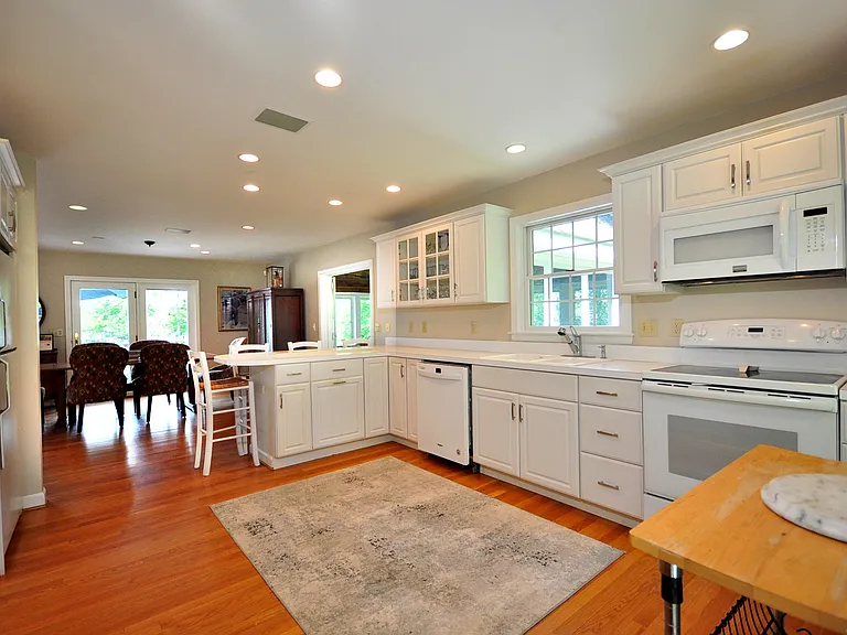 72 Sandy Beach Rd — Photo 9