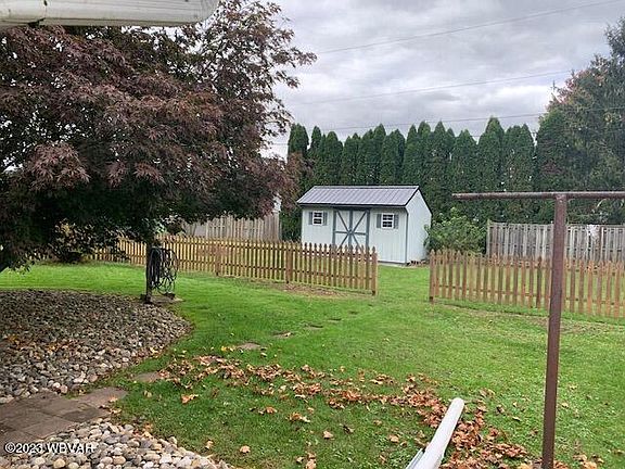 5th image of 1205 Cedar St