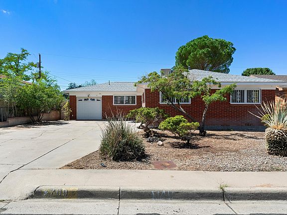 2nd image of 709 Cagua Dr NE