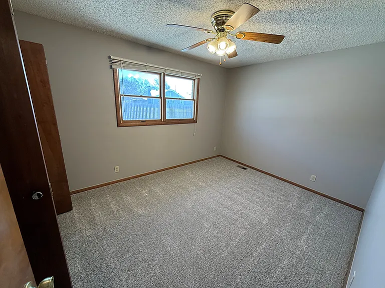 314 N Evergreen Ln — Photo 7