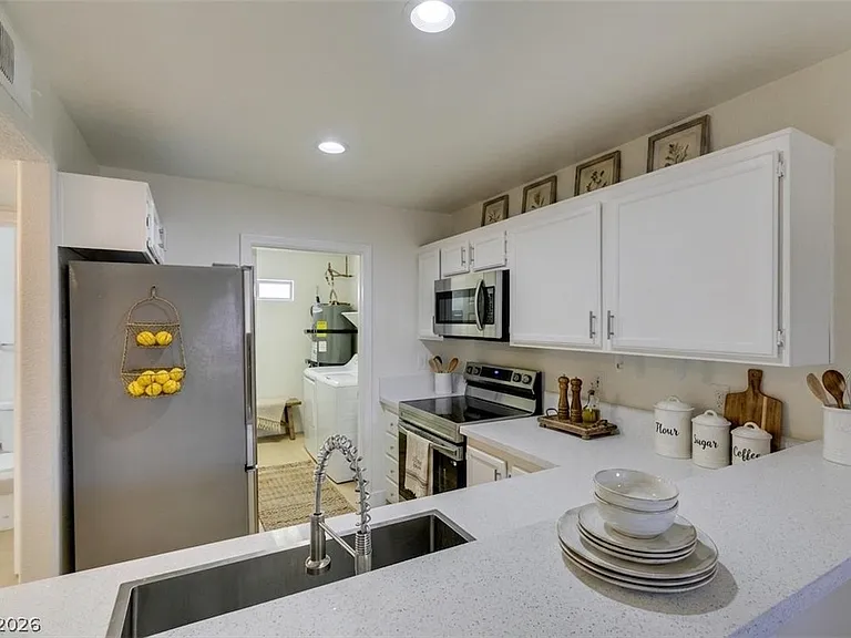 1800 Edmond St #124 — Photo 39