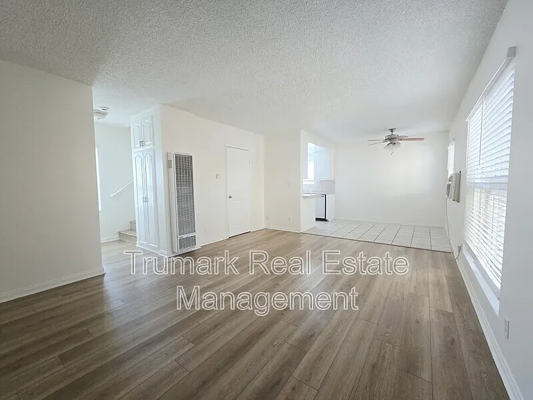 210 W Tujunga Ave #5 — Photo 1