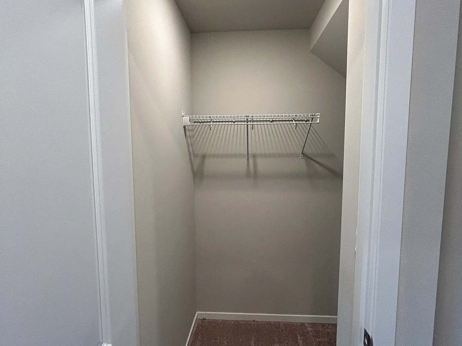 4 bed, 2.5 bath, 1860 sqft, $3,200 — Photo 3