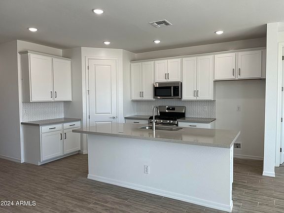 4th image of 25372 N 76TH Drive