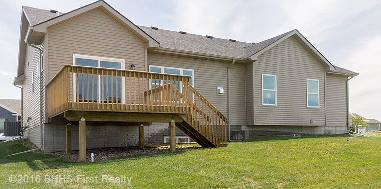 2nd image of 505 SE 15th St