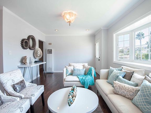 5th image of 806 S Prospect Ave