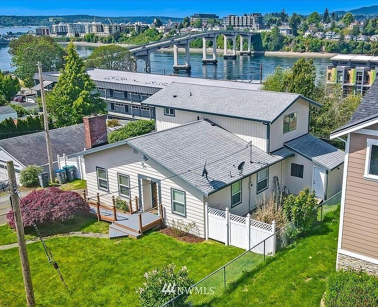 Lower Manette View Home with Manette Bridge and downtown in the background