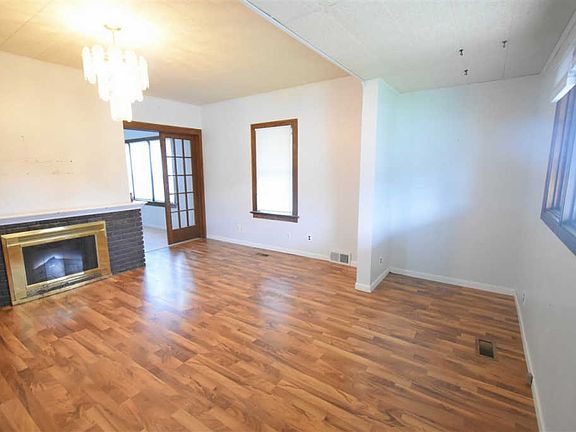 5th image of 2310 Pierce St