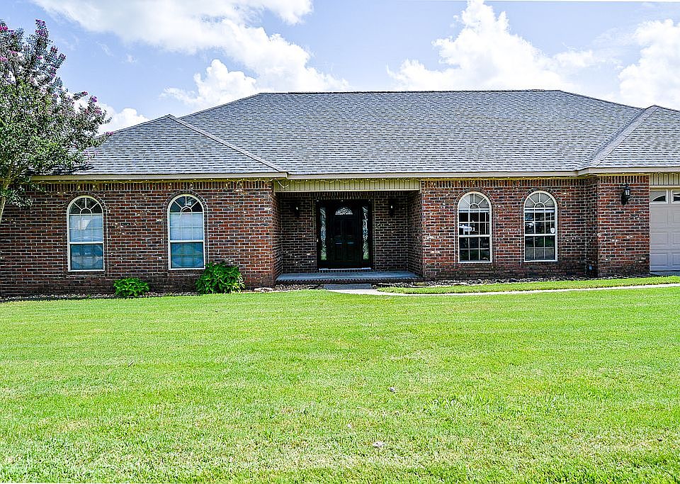 1st image of 104 Wolf Ridge Ct