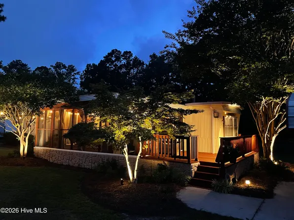 1229 Sea Cove Place SW, Supply, NC 28462