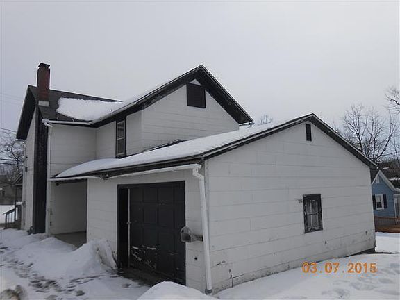 2nd image of 147 N Mill St