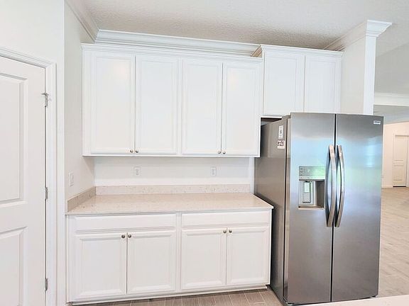 3rd image of 85664 Stonehurst Pkwy