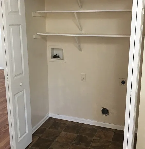 4900 Scothills Dr — Photo 34