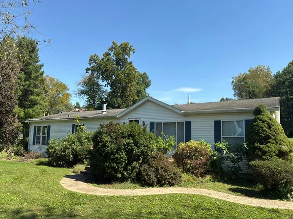 1784 Masonic Park Rd, Marietta, OH 45750
