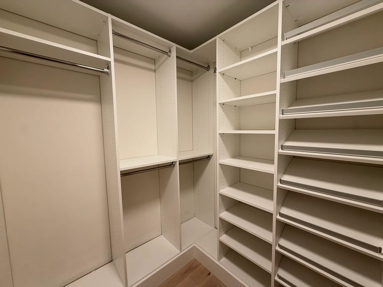 1 bed, 805 sqft, $2,850 — Photo 2