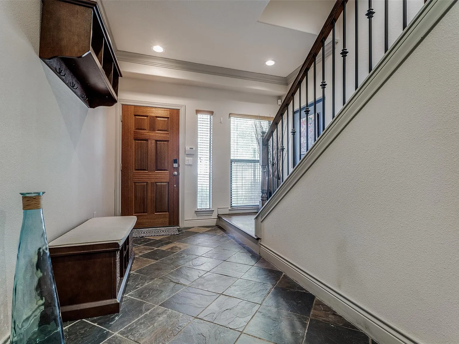2 bed, 2.5 bath, 1770 sqft, $2,450 — Photo 3