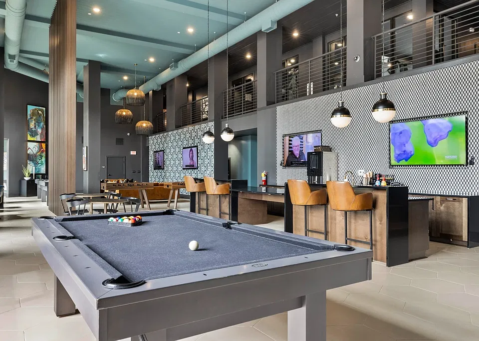 Clubroom Coffee Bar, WiFi and Billiards