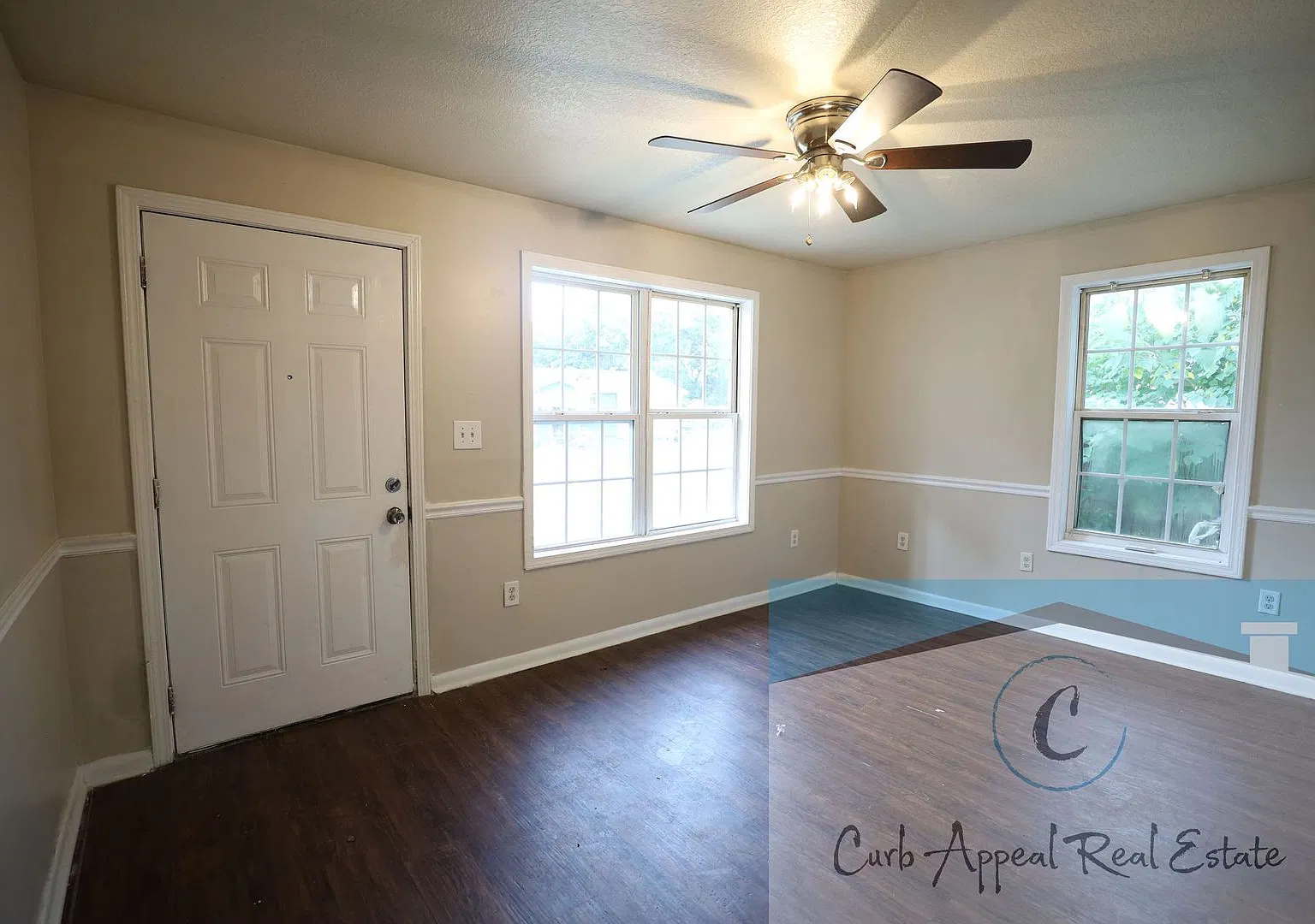 Recently Renovated 2-Bedroom Home with Back Deck HUD Accepted Trumann! — Photo 3