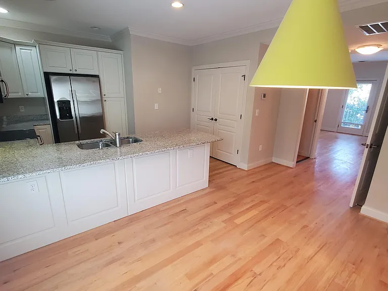 1314 Pulaski St — Photo 6