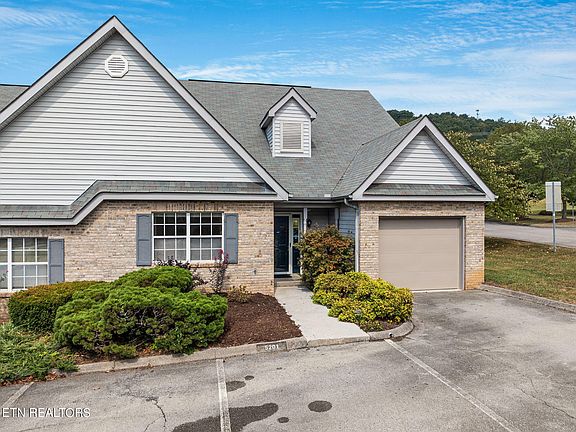 2nd image of 5201 Vanardo Way