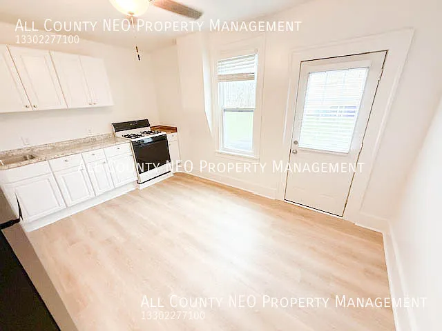 271 Grant St #A — Photo 5