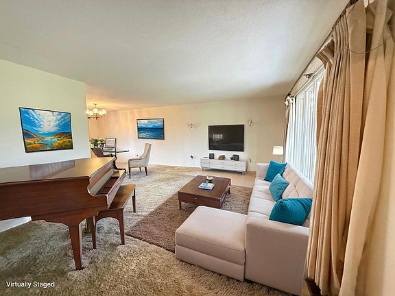 4th image of 266 Brush Hill Rd