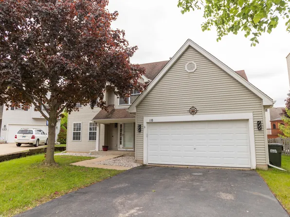 10 Sugar Creek Ct, Lake In The Hills, IL 60156