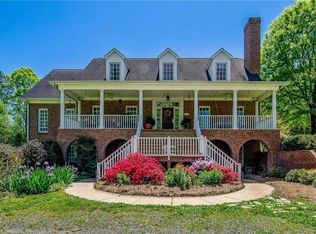 6365 Raven Forest Dr, Winston Salem, NC 27105