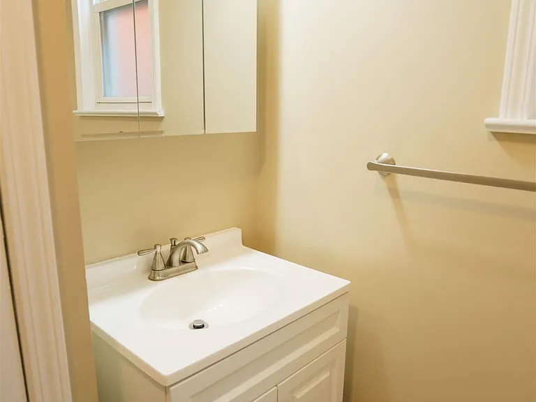 72 W 12th St #2 — Photo 8