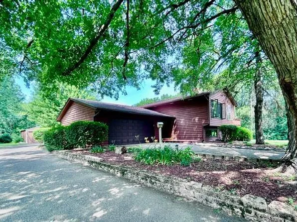 6347 Ware Rd, Lino Lakes, MN 55014