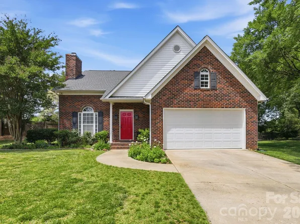 2800 Wingfield Pl, Charlotte, NC 28210
