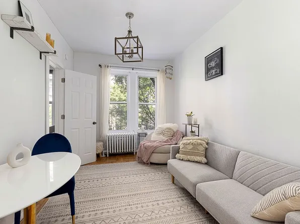 177 Thompson St APT 13, New York, NY 10012