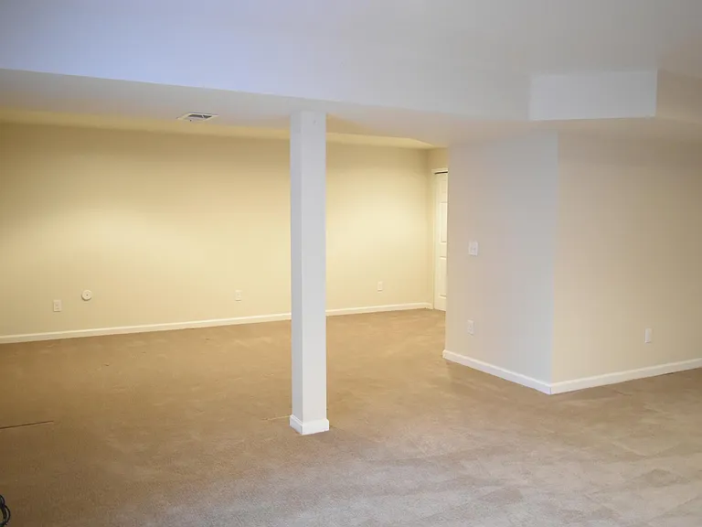 10657 W Roxbury Ave — Photo 15