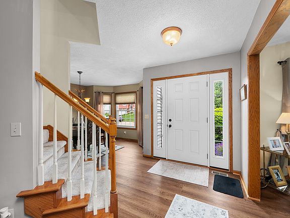 5th image of 737 W 58th St