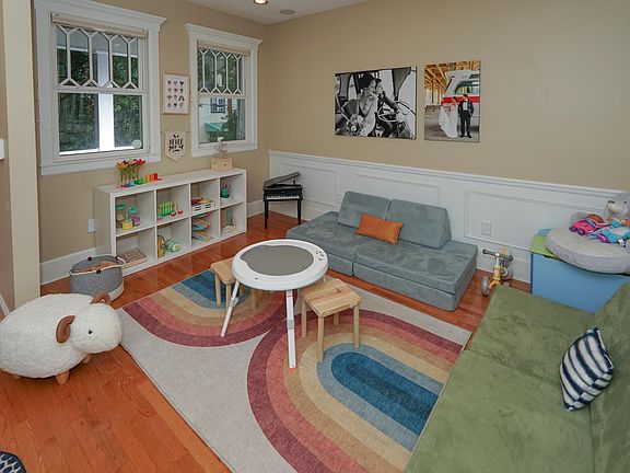 Second sitting room
