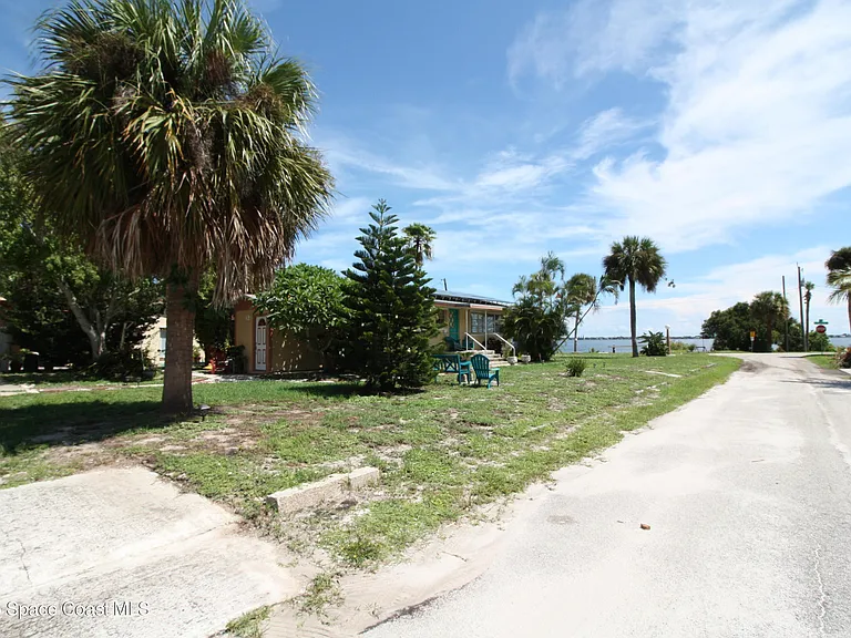 2910 Riverview Dr #B — Photo 18