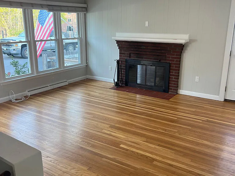 68 Crescent St — Photo 1