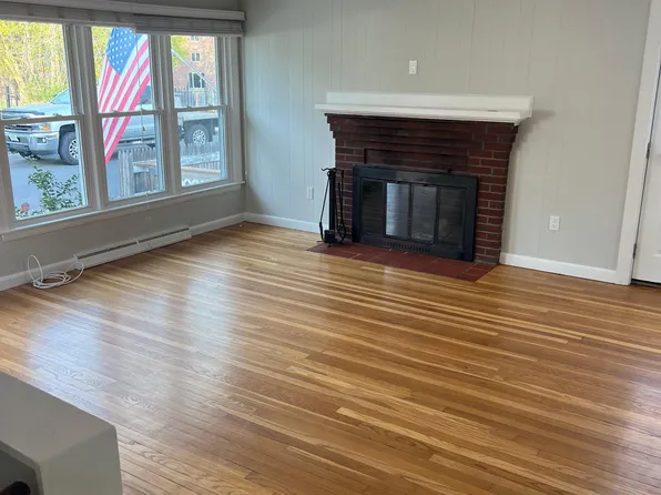 68 Crescent St, Quincy, MA 02169