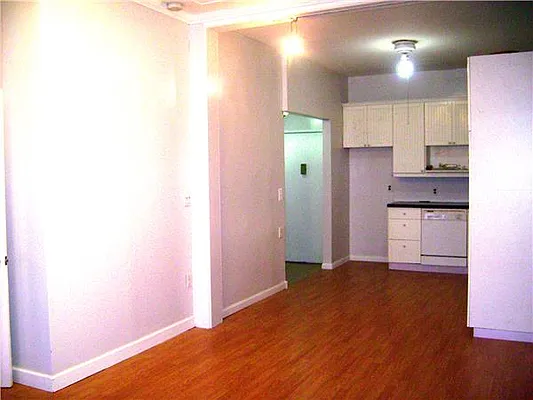 Sold by R New York | media 21