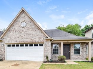 9889 Southern Oak Way, Olive Branch, MS 38654