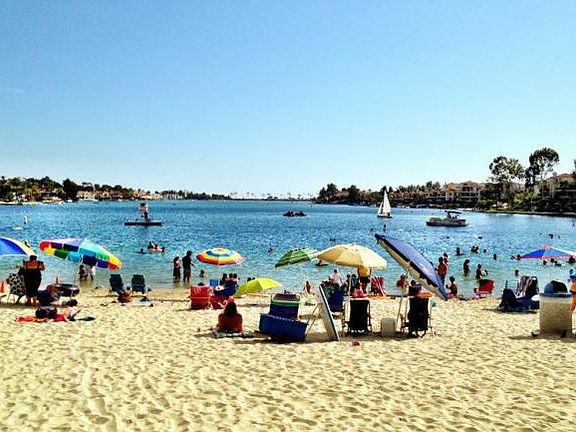 Our private access to Mission Viejo Lake Swim Beach, for longer term guest, is refreshing to cool off on a summer day and Just 6 minutes by car from our home.