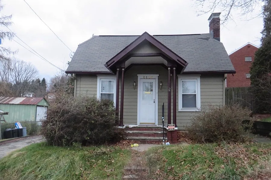 4435 Highridge St photo 1