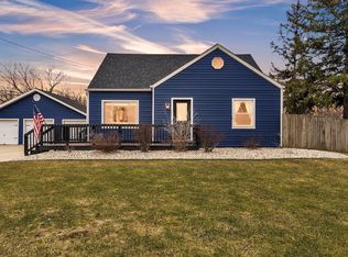 W152S10385 Thode Dr, Muskego, WI 53150