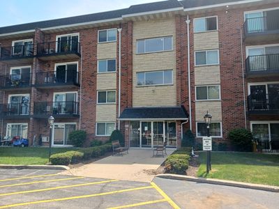 100 W Park Circle Dr APT 3I, Wheaton, IL, 60187