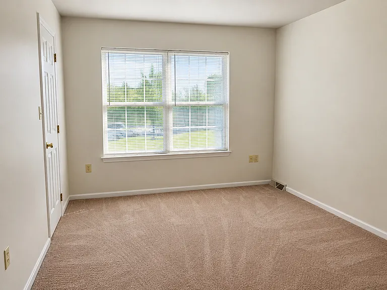 228 Federal Way — Photo 7