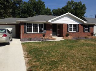 645 N 6th St, Breese, IL 62230