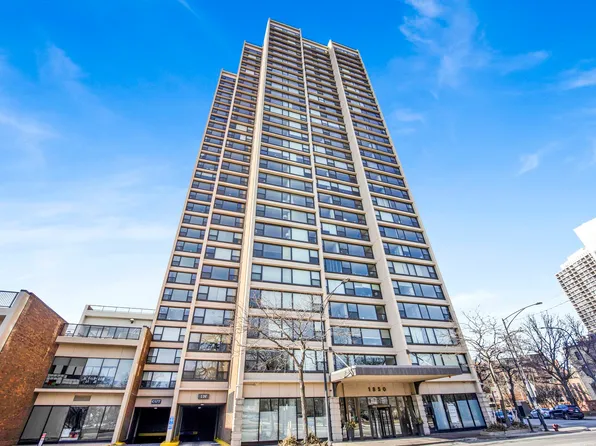 1850 N Clark St APT 703, Chicago, IL 60614