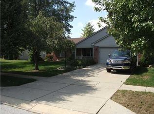 5756 Oakcrest Dr, Indianapolis, IN 46237