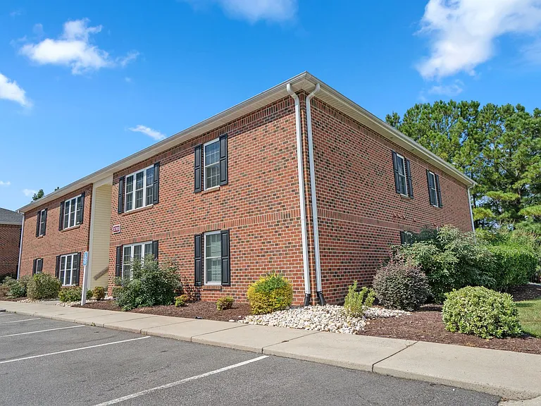 3695 Claypond Rd #H — Photo 53